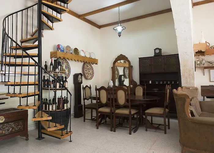 Marianna Mansion